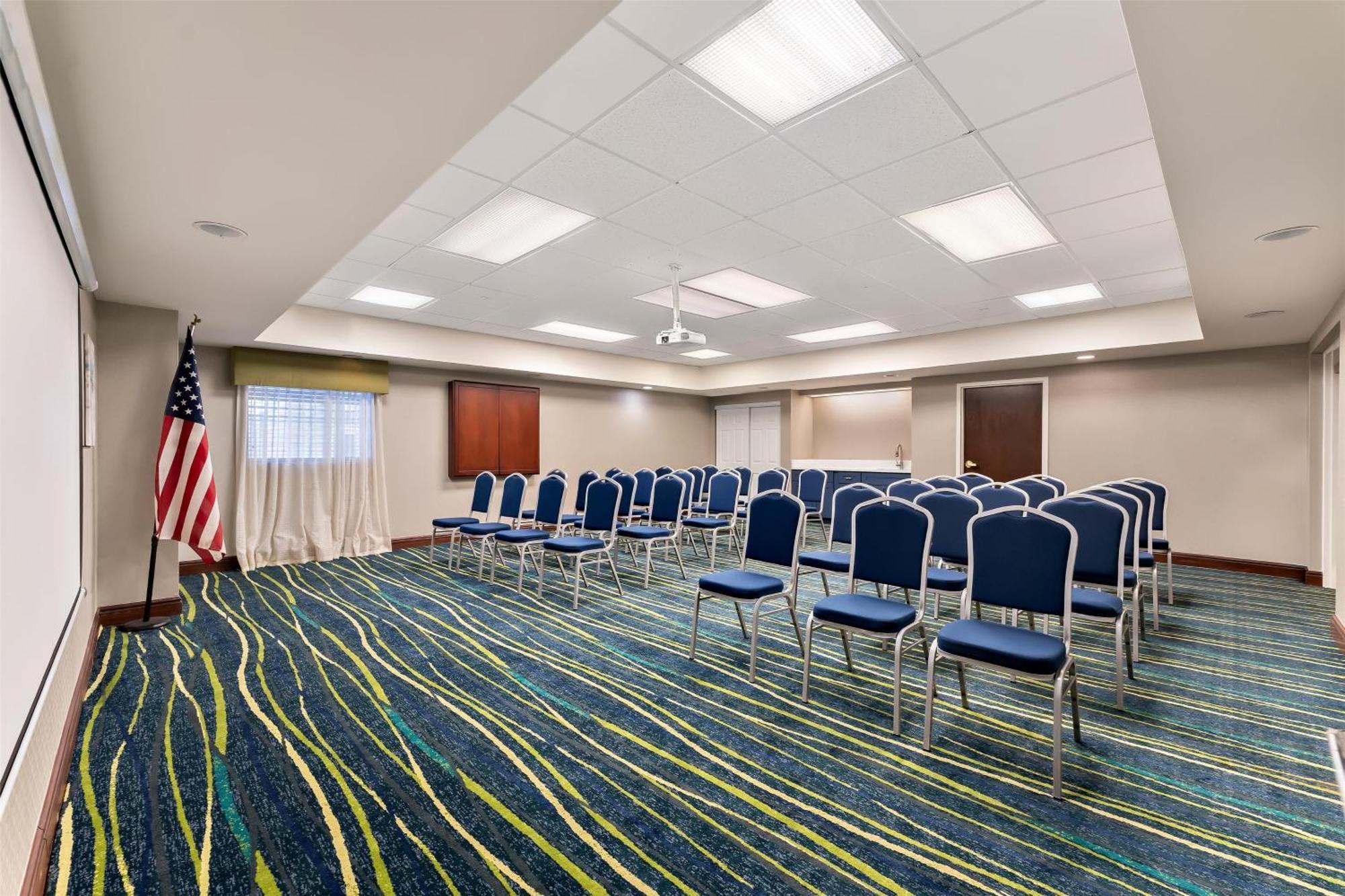 Hampton Inn & Suites Newtown Yardley Ngoại thất bức ảnh