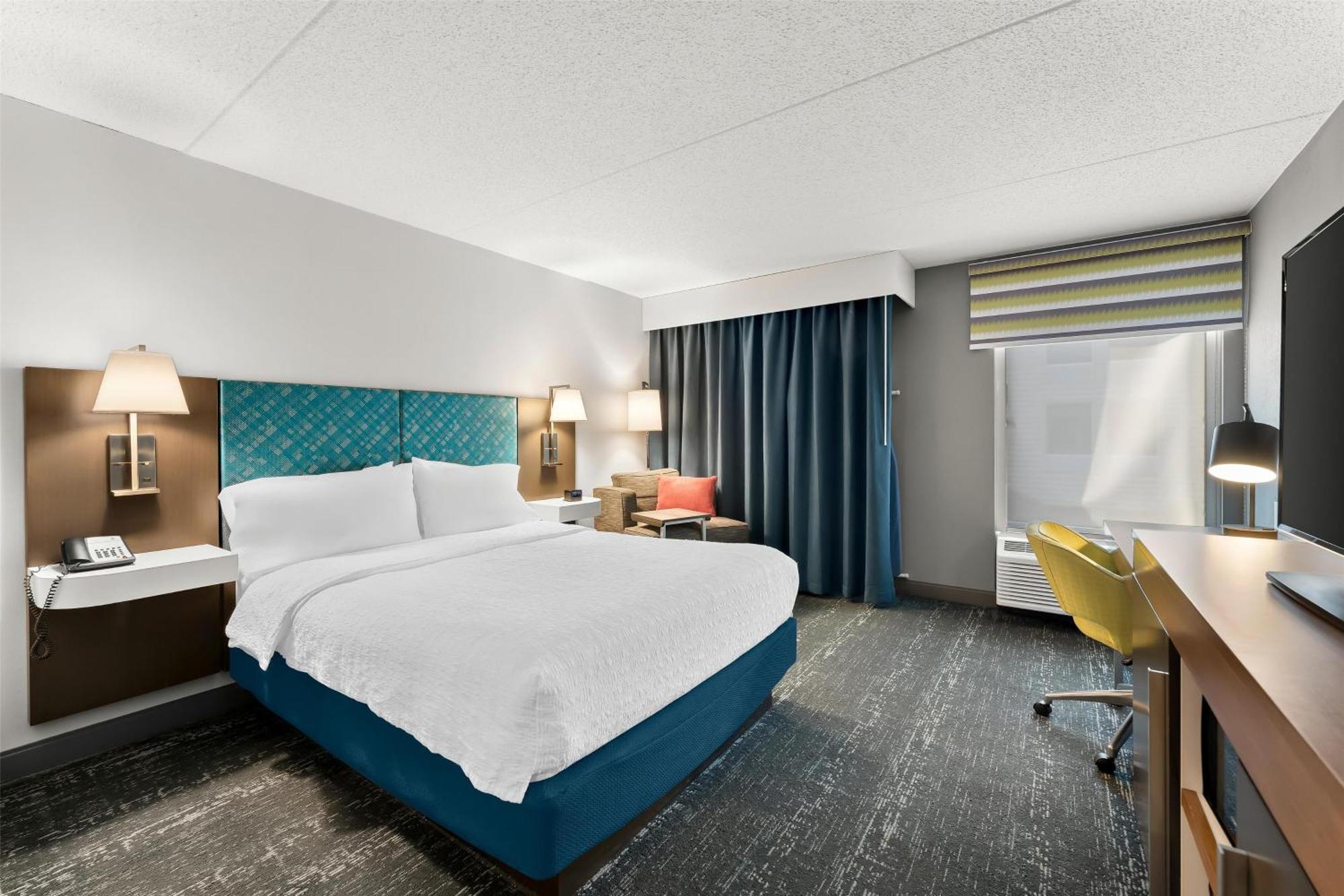 Hampton Inn & Suites Newtown Yardley Ngoại thất bức ảnh