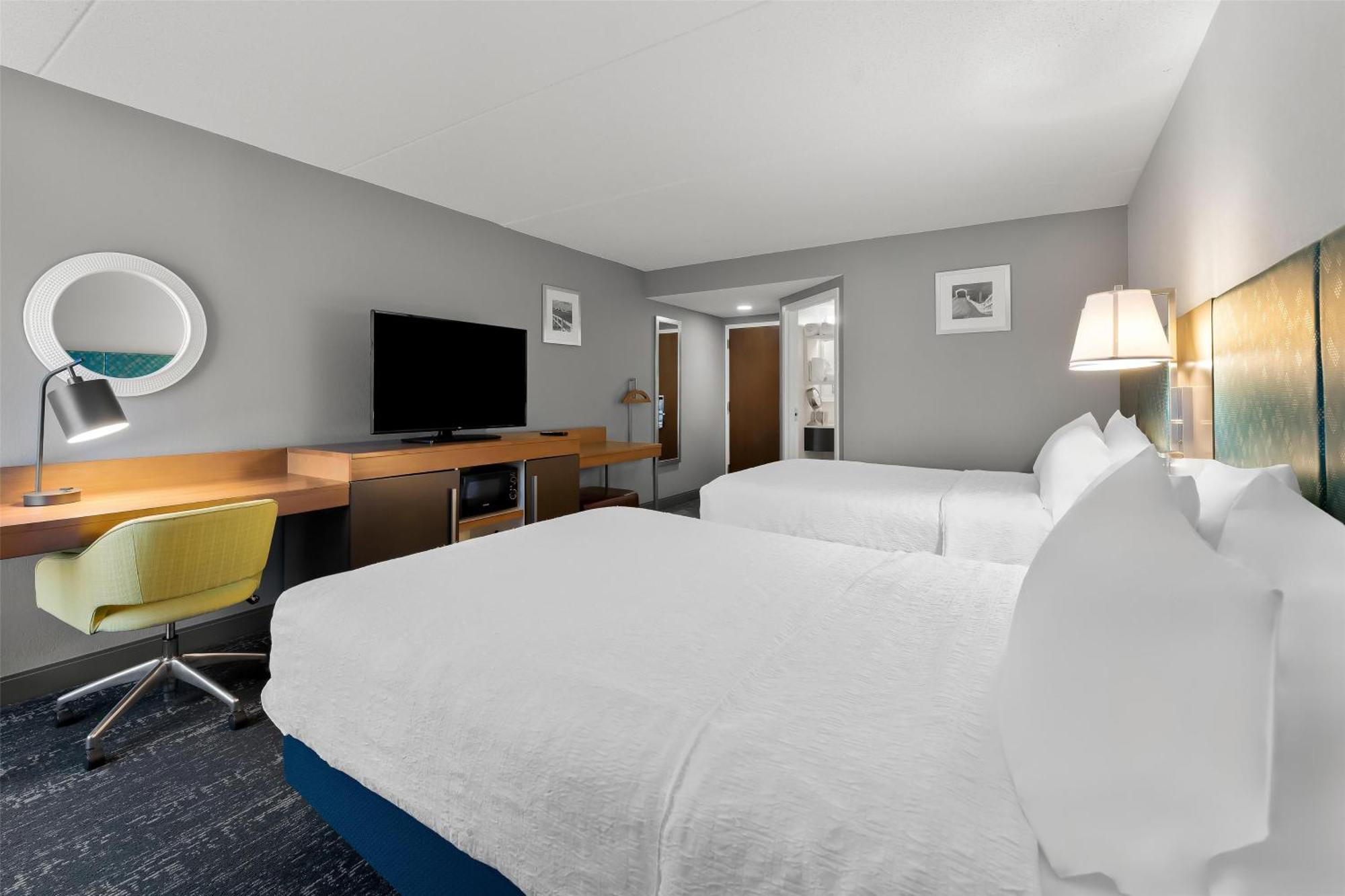 Hampton Inn & Suites Newtown Yardley Ngoại thất bức ảnh