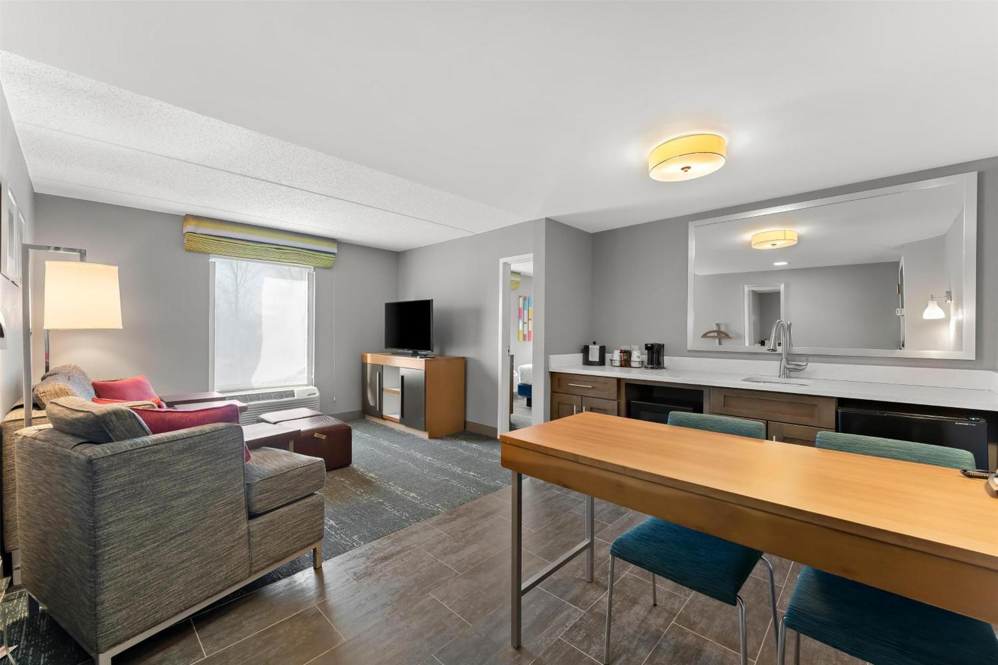 Hampton Inn & Suites Newtown Yardley Ngoại thất bức ảnh