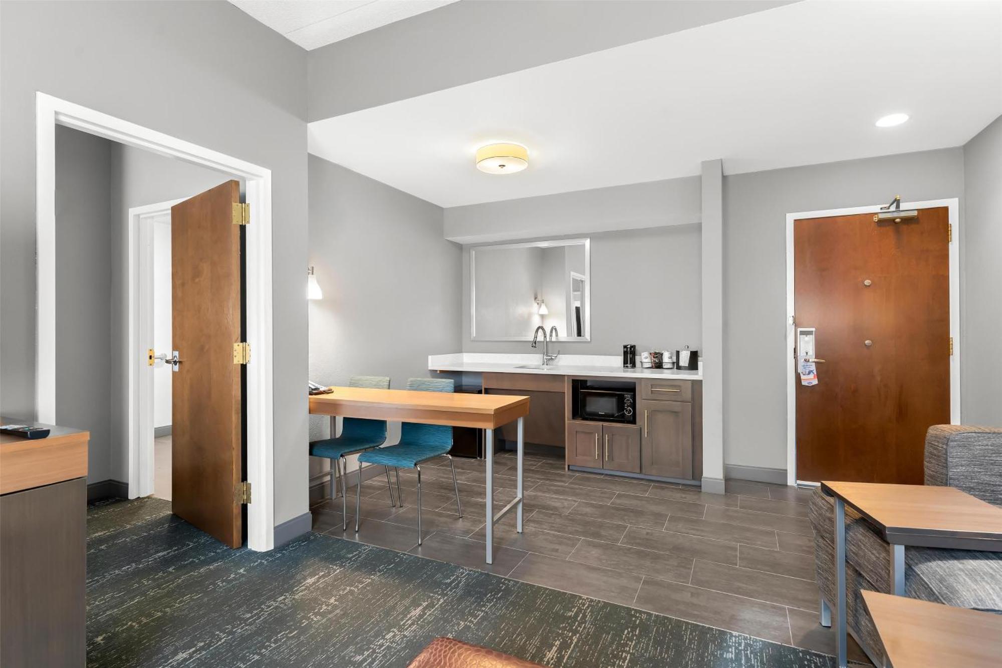 Hampton Inn & Suites Newtown Yardley Ngoại thất bức ảnh
