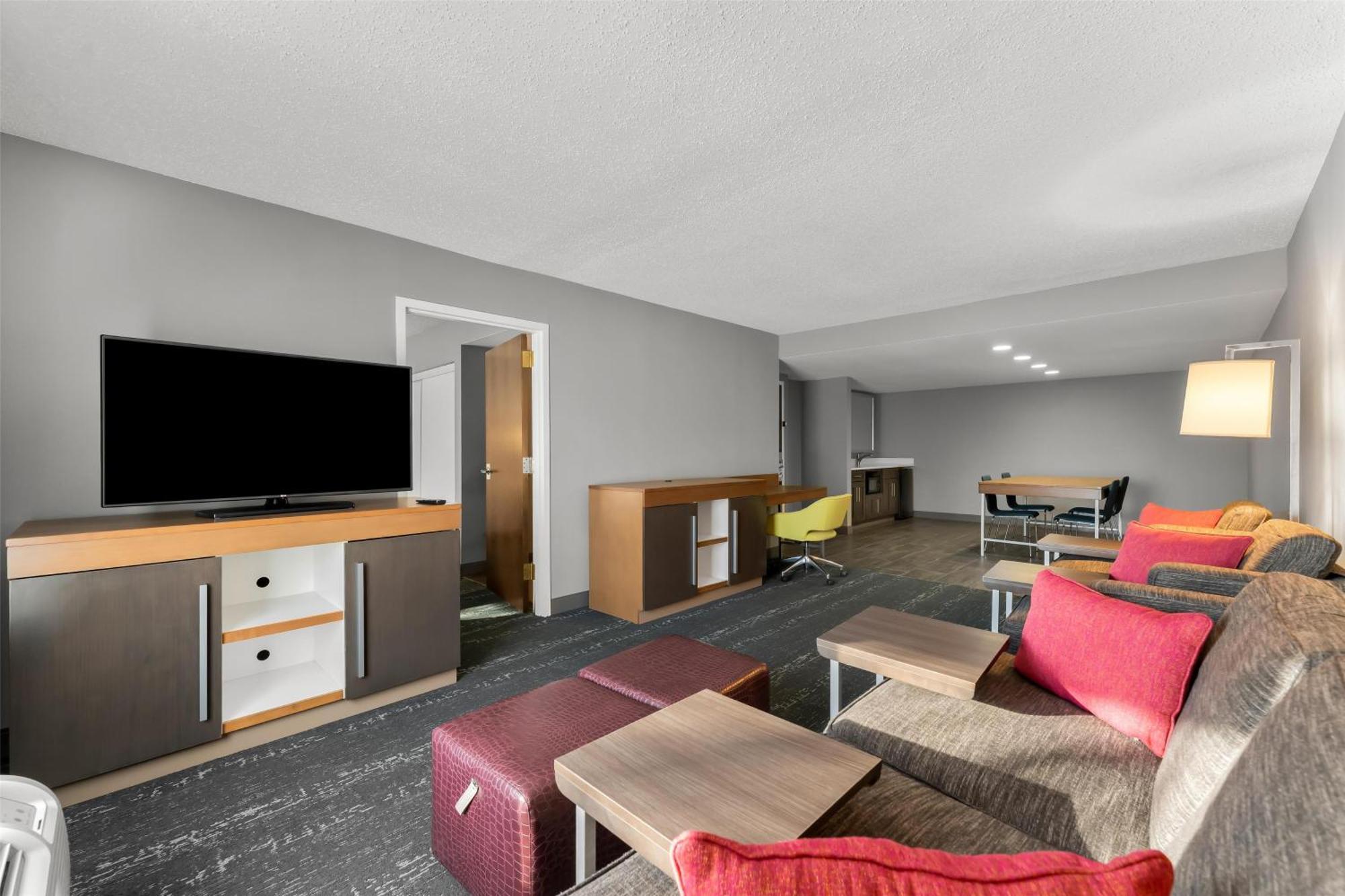 Hampton Inn & Suites Newtown Yardley Ngoại thất bức ảnh