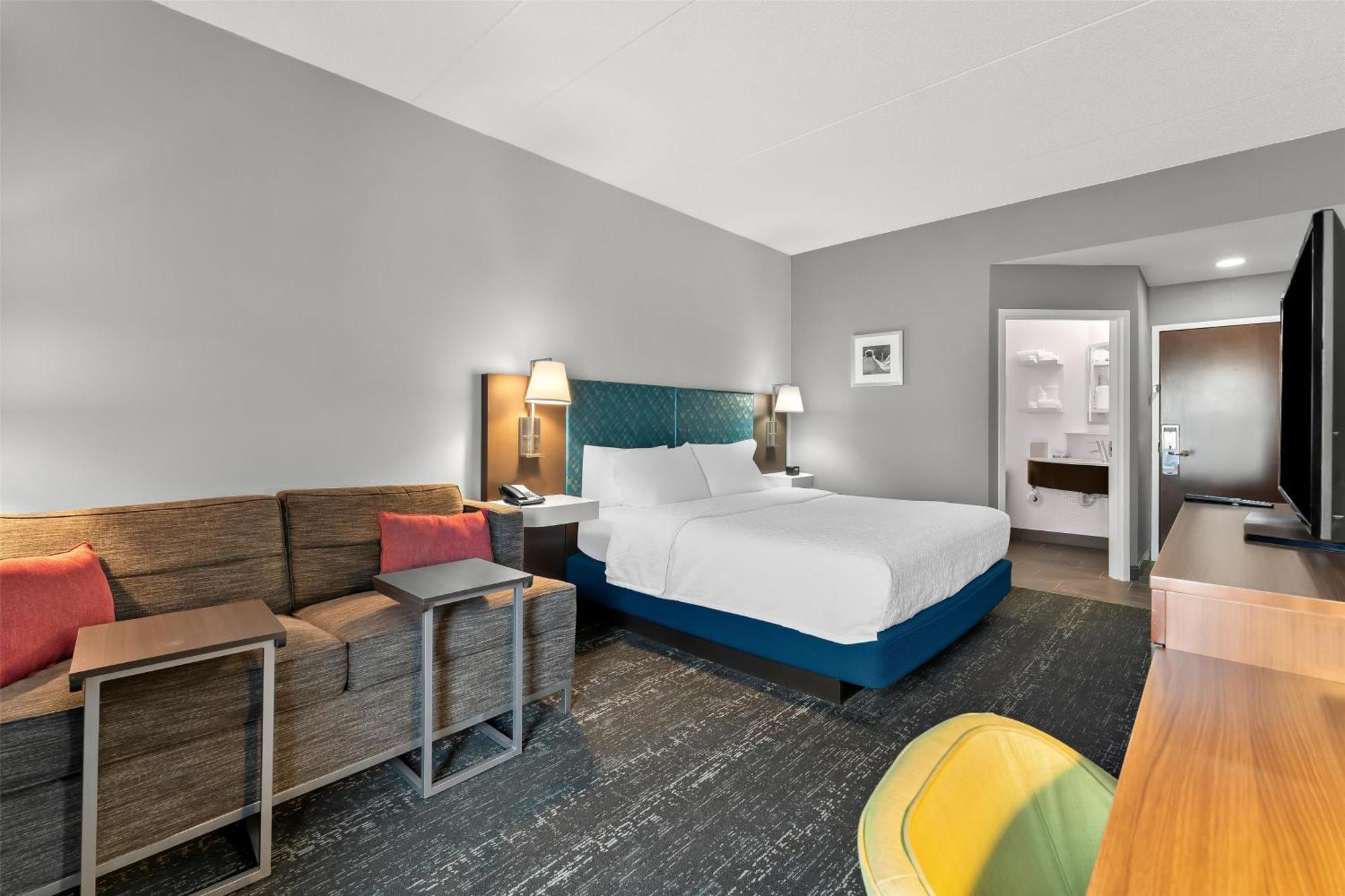 Hampton Inn & Suites Newtown Yardley Ngoại thất bức ảnh