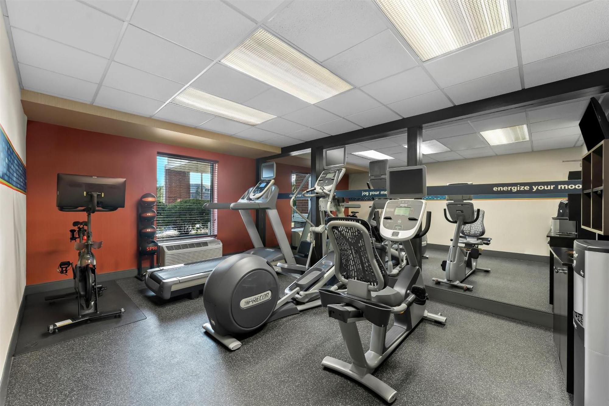 Hampton Inn & Suites Newtown Yardley Ngoại thất bức ảnh
